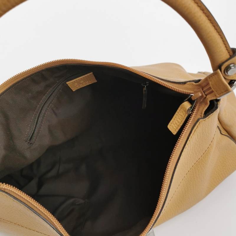 Gucci Abbey D-Ring牛皮純色D形圓環裝飾單肩包-6