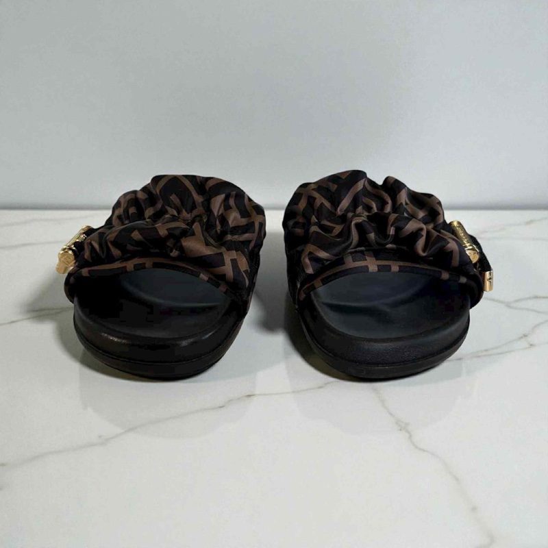 FENDI 牛皮平底拖鞋 咖啡色-2