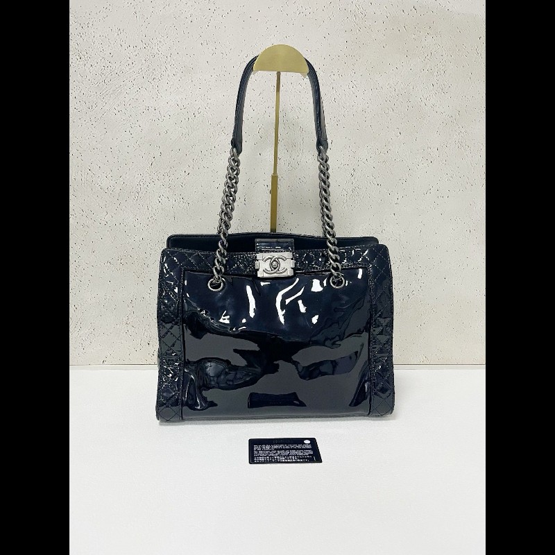 Chanel 漆皮leboy tote-0