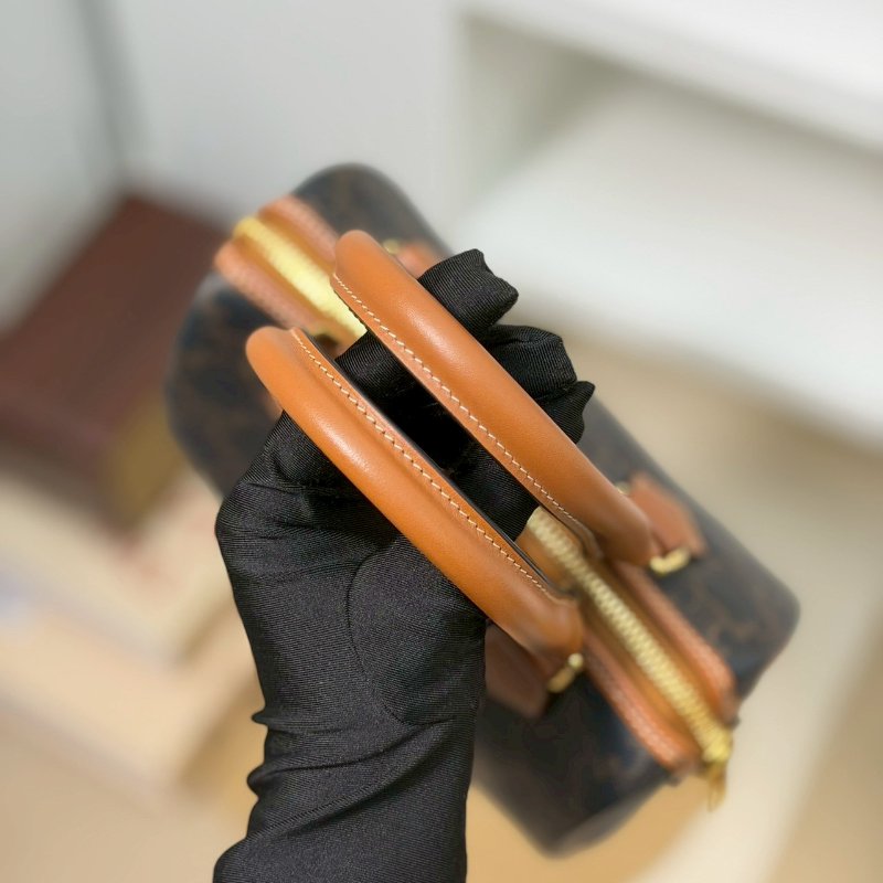 (全網最甜🤍)🏷Celine．Boston 老花波士頓 新款-14