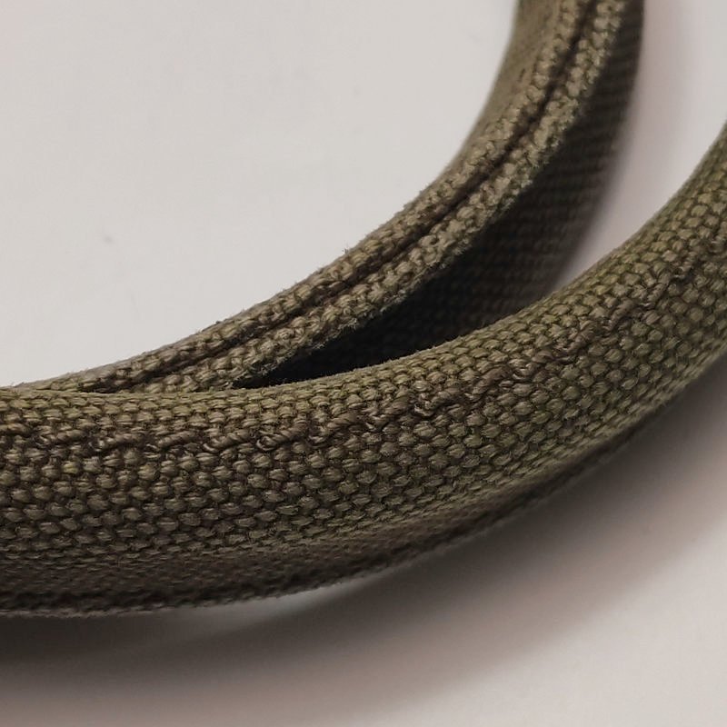 Prada 帆布翻毛皮純色鉚釘裝飾流蘇手提包-17