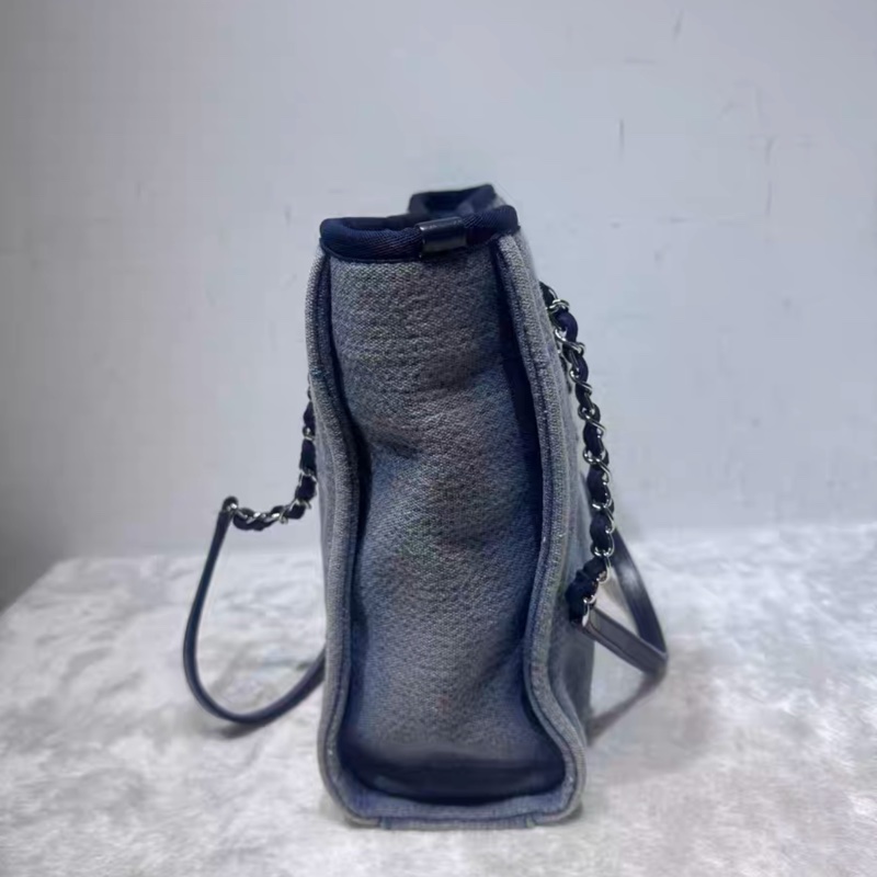 Chanel DEAUVILLE系列藍色牛仔作舊拼色帆布手提包-2