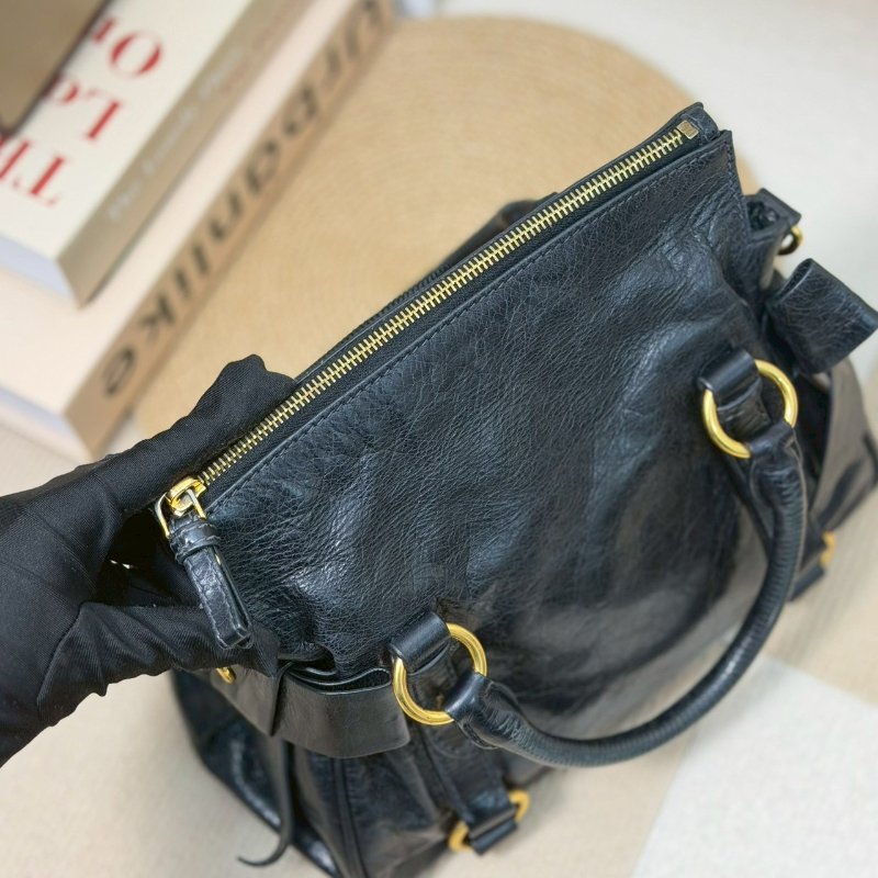 (稀有款式✨)🏷Miumiu．蝴蝶結機車包 油蠟皮 小號-10