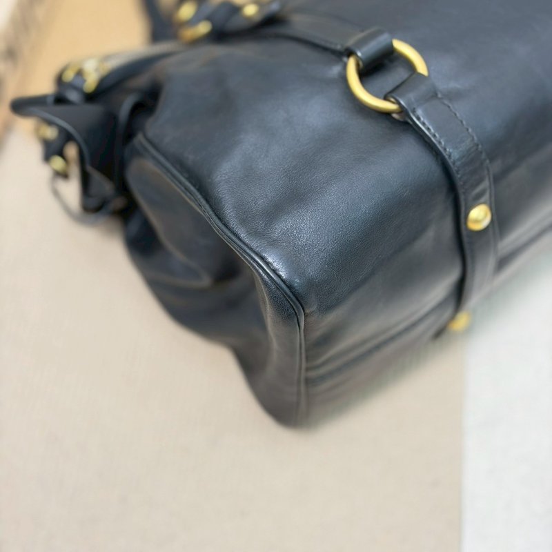 (稀有款式✨)🏷Miumiu．蝴蝶結機車包 光滑皮 大號-4