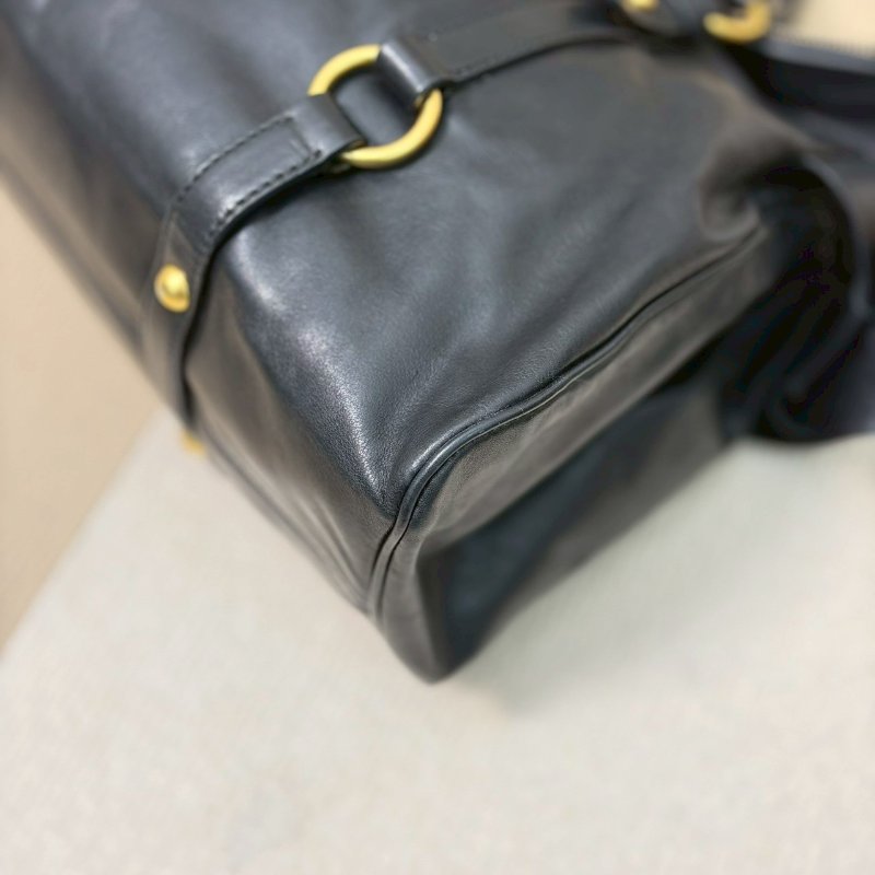 (稀有款式✨)🏷Miumiu．蝴蝶結機車包 光滑皮 大號-5