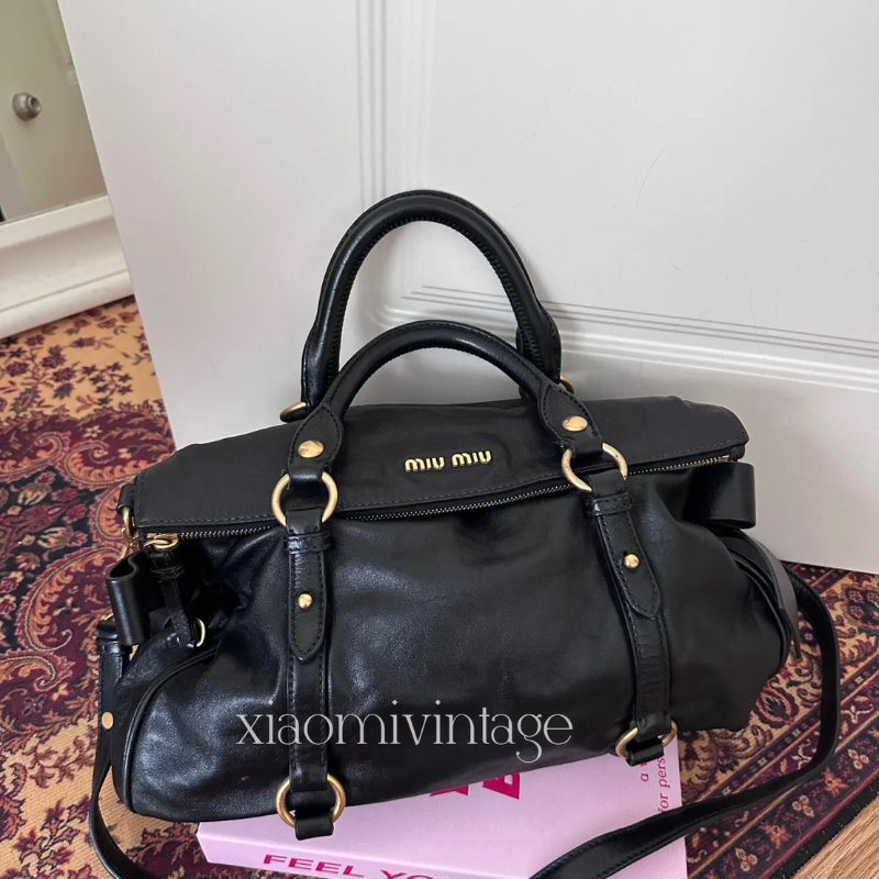 (稀有款式✨)🏷Miumiu．蝴蝶結機車包 光滑皮 大號-22