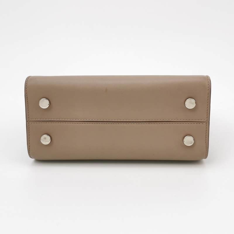 Dior Diorever牛皮純色金屬盾牌扣翻蓋斜挎包-5