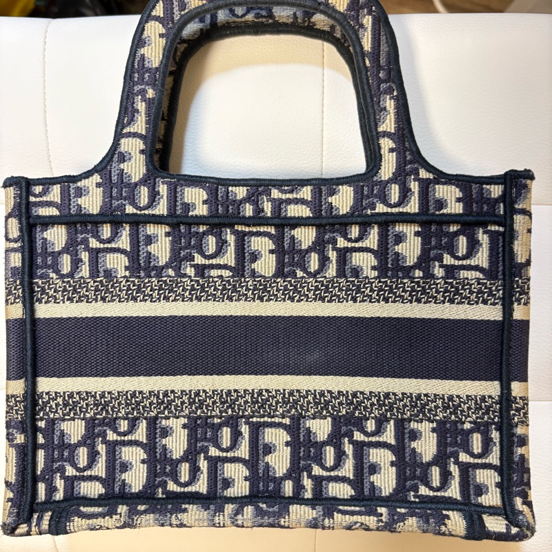 Dior mini book 刺繡手提包-1