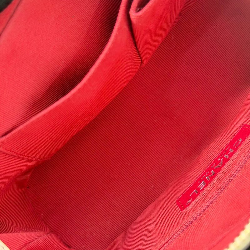 🏷Chanel．Gabrielle 流浪包 小號 熊貓配色/客人寄賣-19