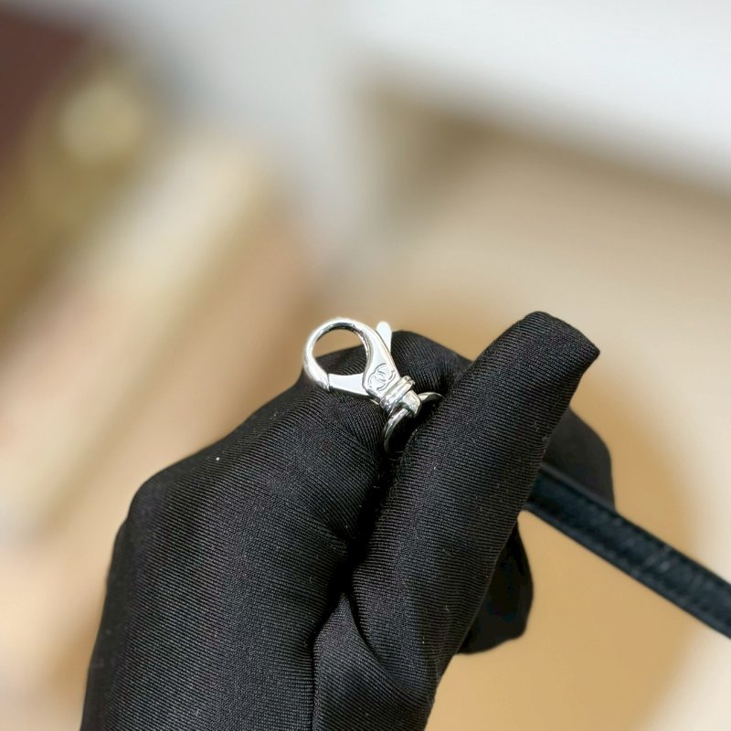 🏷Chanel．Gabrielle 流浪包 小號 熊貓配色/客人寄賣-20