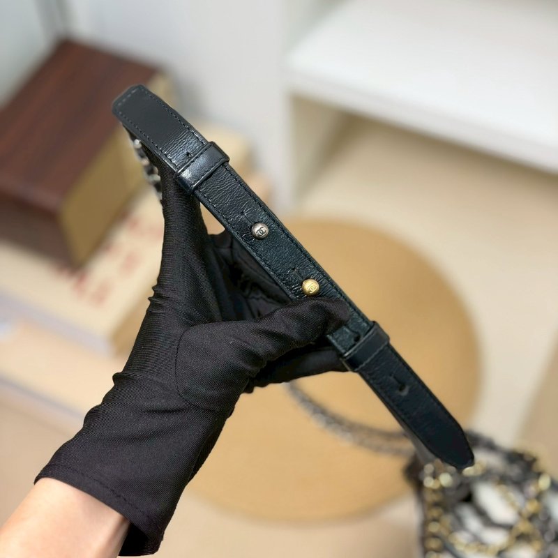 🏷Chanel．Gabrielle 流浪包 小號 熊貓配色/客人寄賣-24