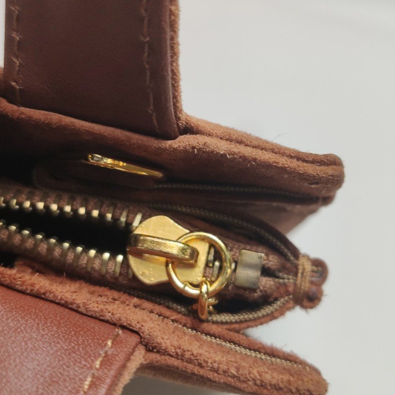 Bvlgari 牛皮磨砂皮純色壓紋Logo金屬旋扣手提包單肩包-13