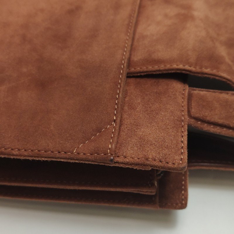 Bvlgari 牛皮磨砂皮純色壓紋Logo金屬旋扣手提包單肩包-16