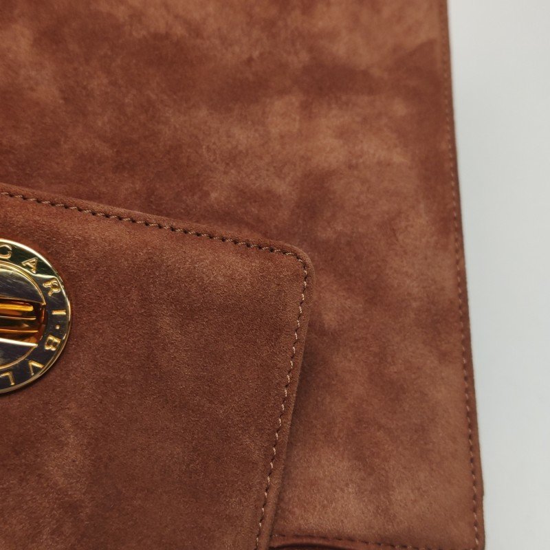 Bvlgari 牛皮磨砂皮純色壓紋Logo金屬旋扣手提包單肩包-18