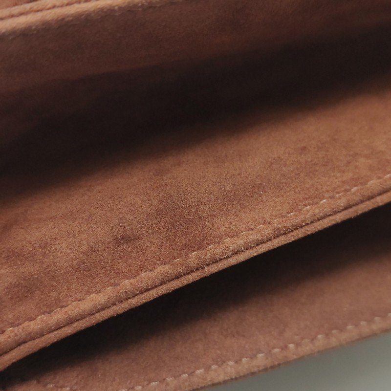 Bvlgari 牛皮磨砂皮純色壓紋Logo金屬旋扣手提包單肩包-19