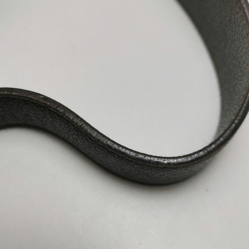 Bvlgari 牛皮純色字母Logo金屬徽標單肩包-21