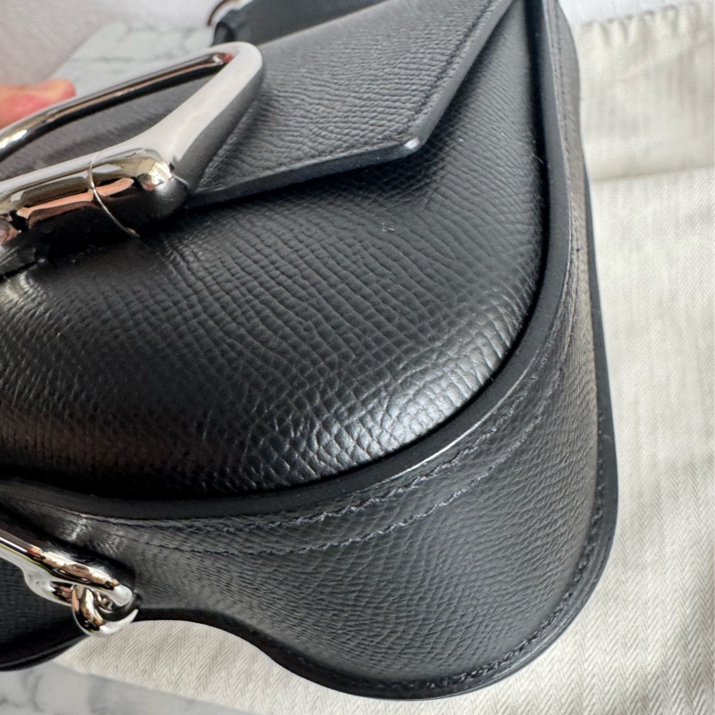 Hermes 黑色銀扣 DELLA18 臀骨包-16