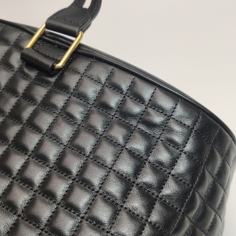 Celine C Charm牛皮純色方格拉鏈口袋抽繩C字吊飾雙肩包 9.8新-8