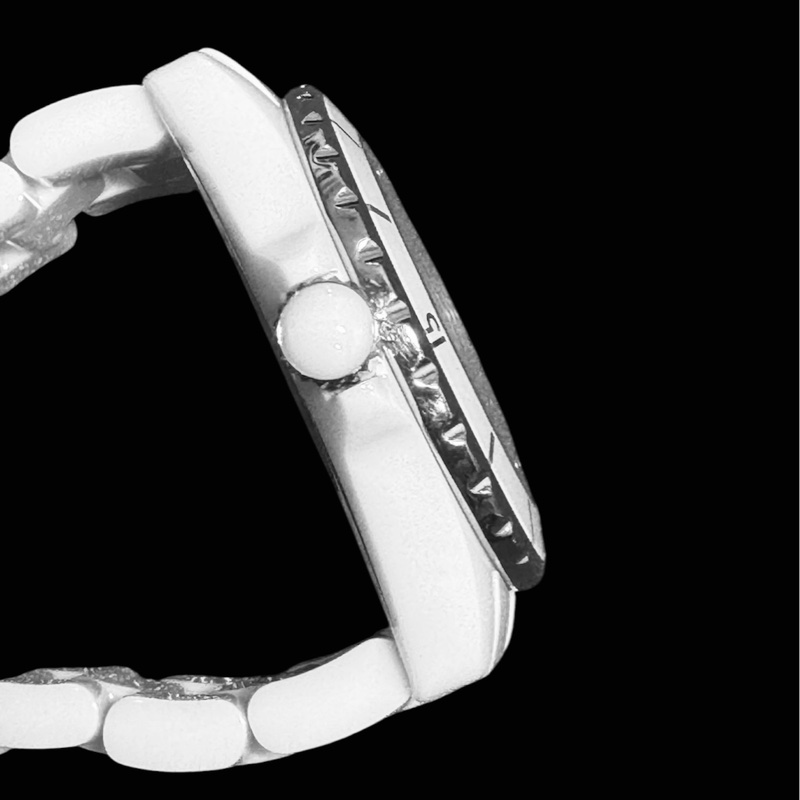 CHANEL 香奈兒 J12 白陶瓷自動腕錶 H0968｜白色高科技陶瓷＋精鋼圈｜33mm｜附原廠盒與加長鍊節-3