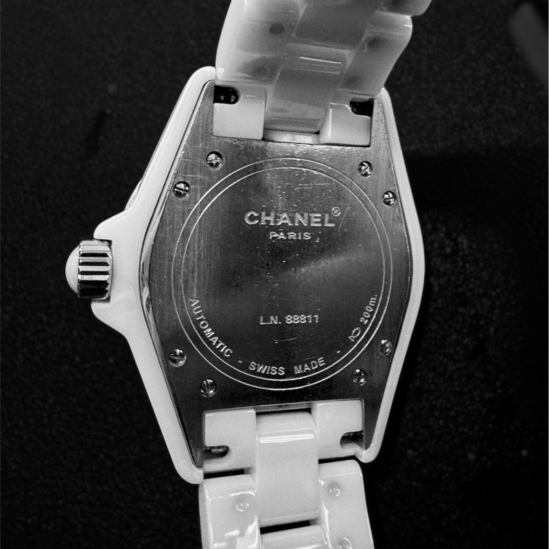 CHANEL 香奈兒 J12 白陶瓷自動腕錶 H0968｜白色高科技陶瓷＋精鋼圈｜33mm｜附原廠盒與加長鍊節-5