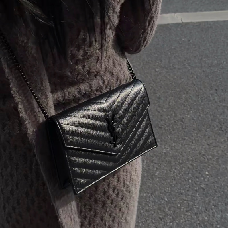 （超新品～ 極稀有⏰） YSL “so black” 全黑魚子醬 信封包-18