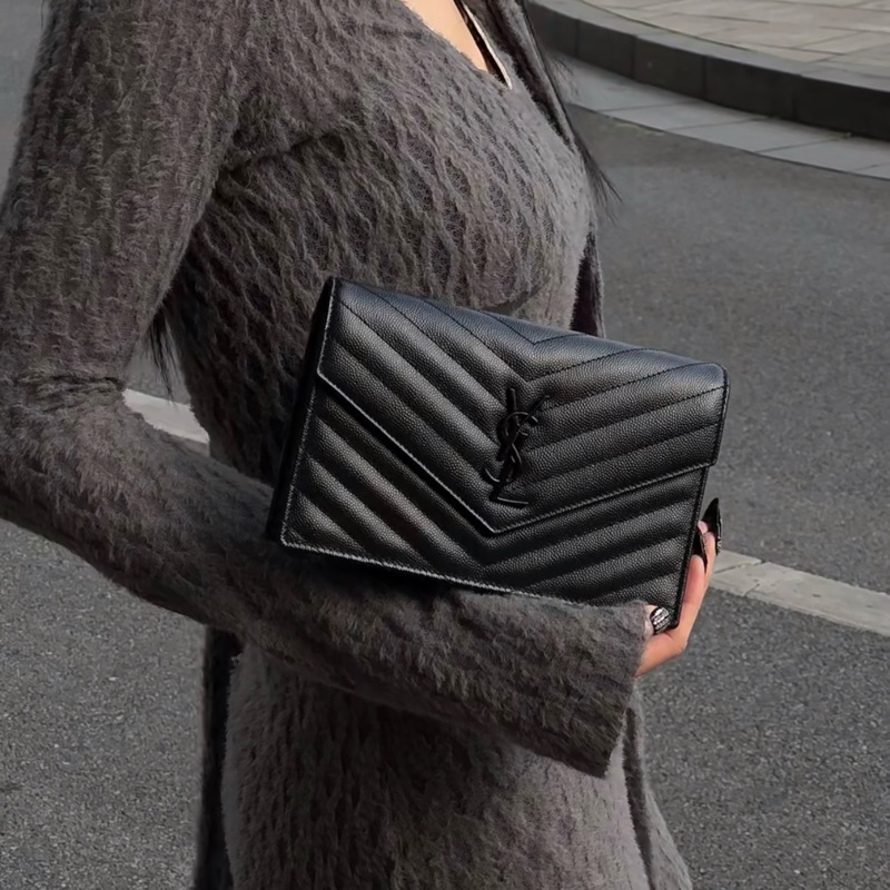 （超新品～ 極稀有⏰） YSL “so black” 全黑魚子醬 信封包-20