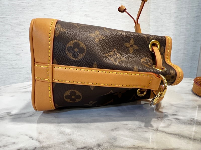 LV 原花金釦Mano Noe 水提斜背水桶包-2