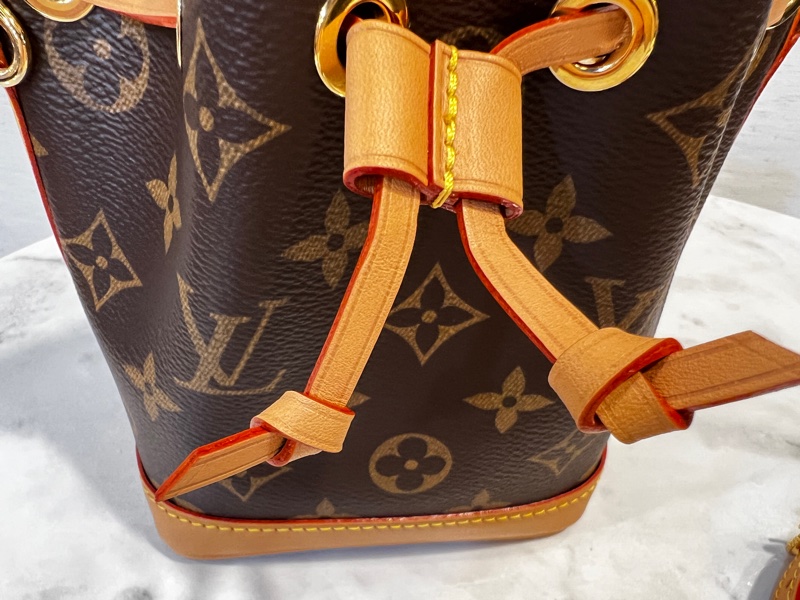 LV 原花金釦Mano Noe 水提斜背水桶包-5