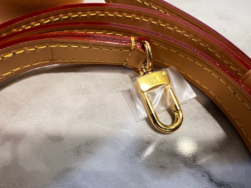 LV 原花金釦Mano Noe 水提斜背水桶包-16