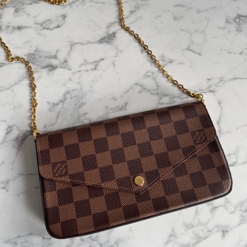 LV咖棋盤格三合一woc-1