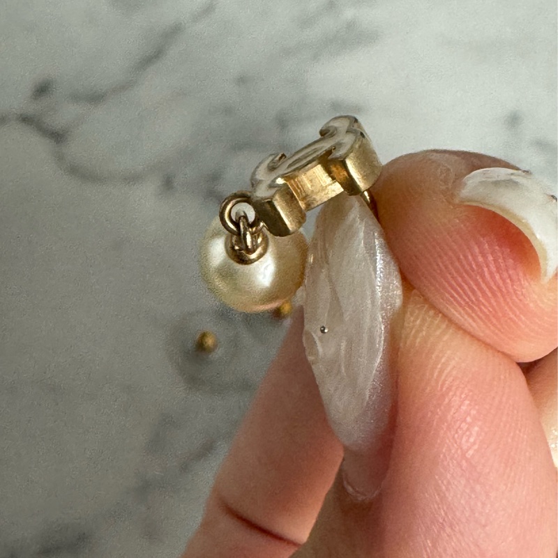 Chanel白雙C珍珠耳環-16