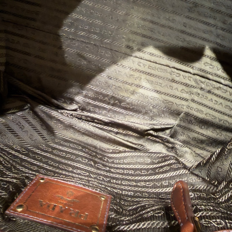 Prada 棕色公事包 防塵袋 ❤️‍🔥❤️‍🔥誰背誰賺錢-12