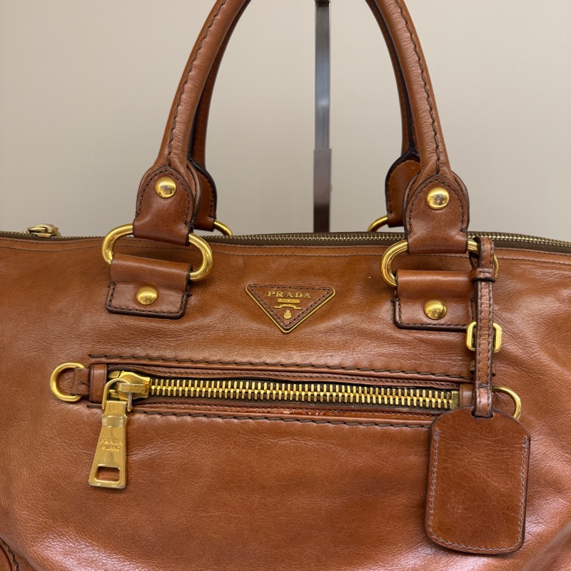Prada 棕色公事包 防塵袋 ❤️‍🔥❤️‍🔥誰背誰賺錢-39