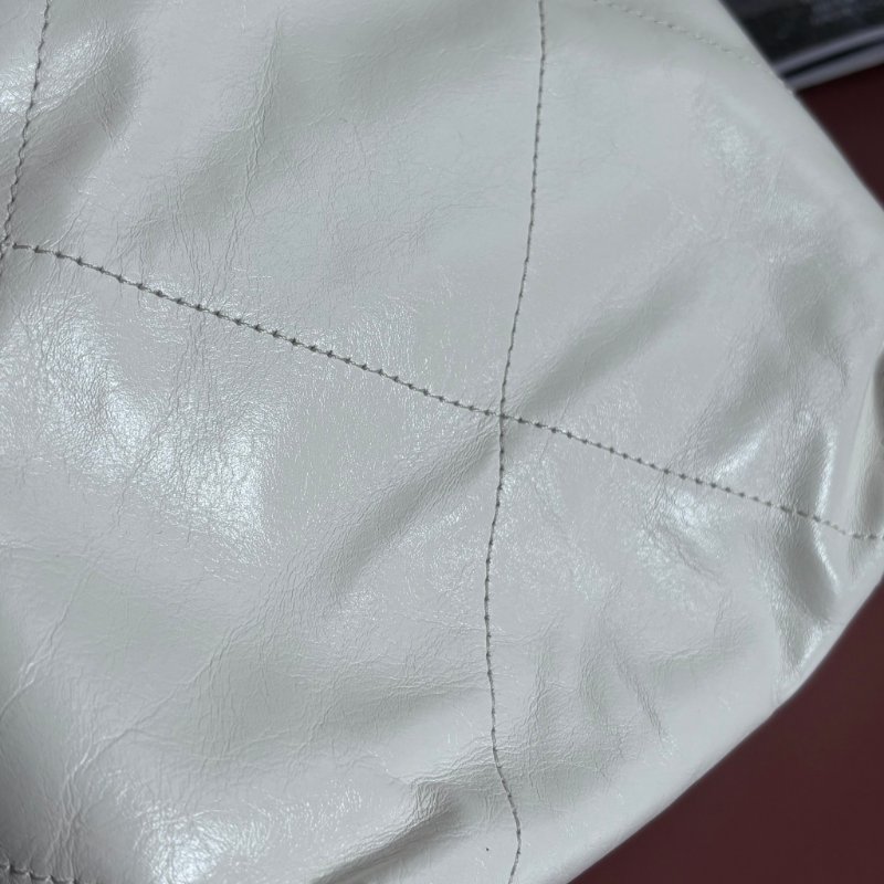 ::CHANEL:: AS3980 金LOGO 白色皮革手提包 斜背包 22 bag 迷你包-16