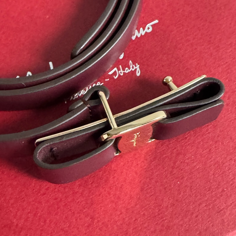 Ferragamo酒紅色金logo細腰帶  真的必買✨-4