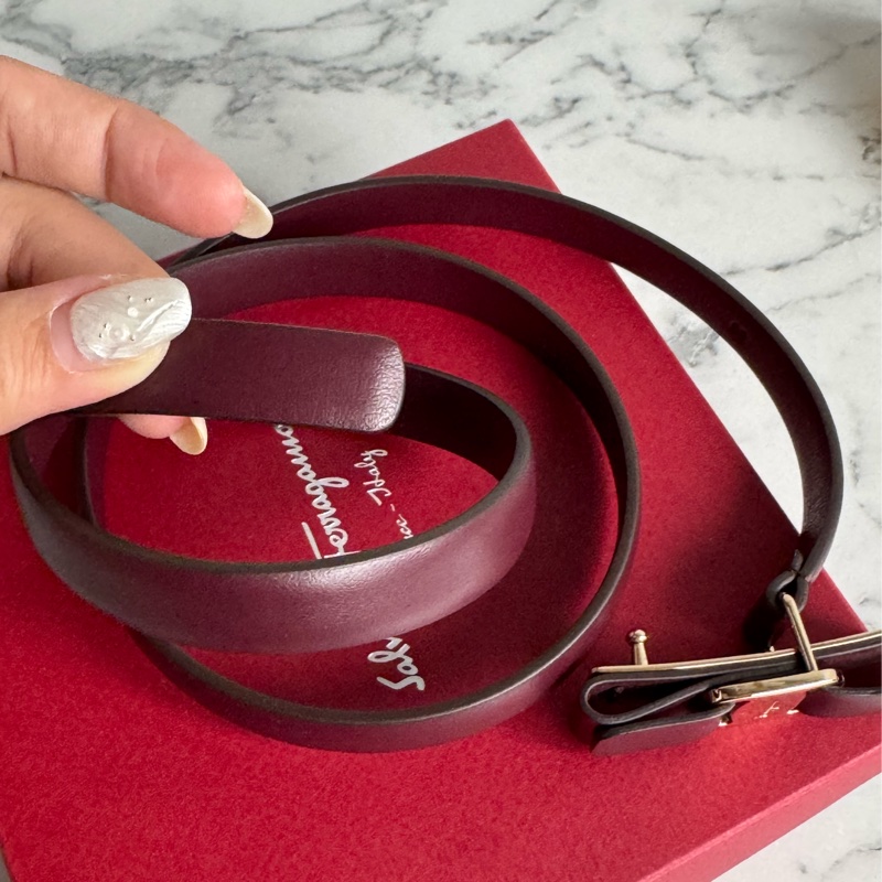 Ferragamo酒紅色金logo細腰帶  真的必買✨-10