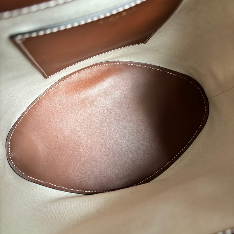 ::Burberry:: TB Bucket Bag 經典格紋水桶手袋 Leather Small TB Bucket Bag-Dark Birch Brown-5