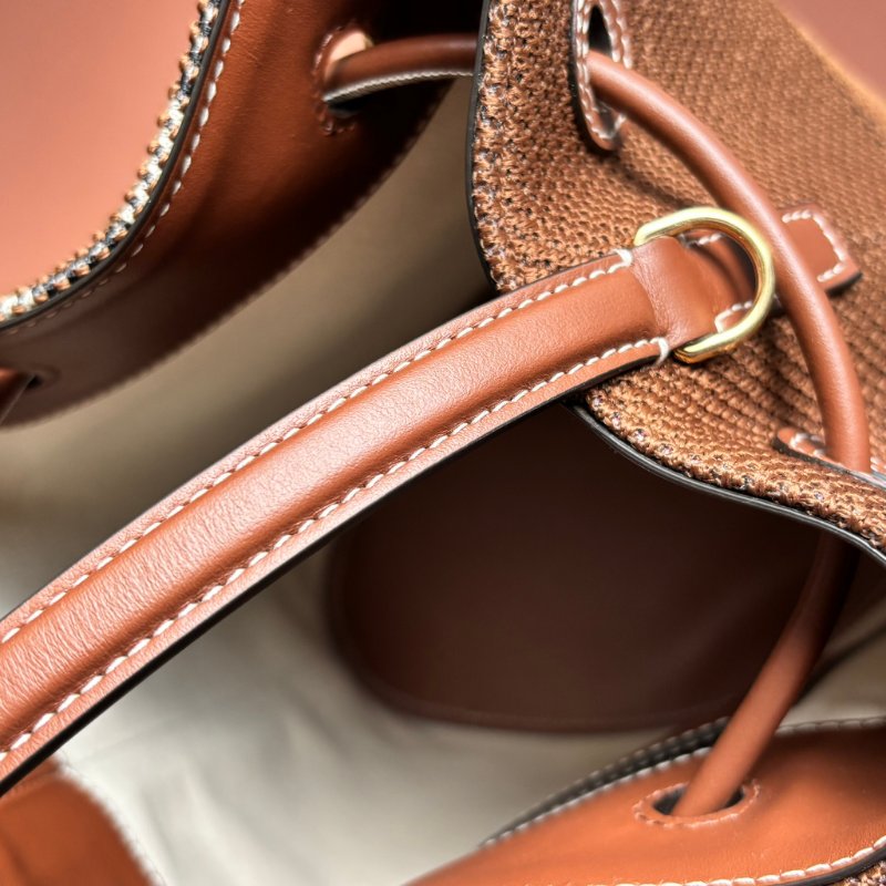 ::Burberry:: TB Bucket Bag 經典格紋水桶手袋 Leather Small TB Bucket Bag-Dark Birch Brown-20