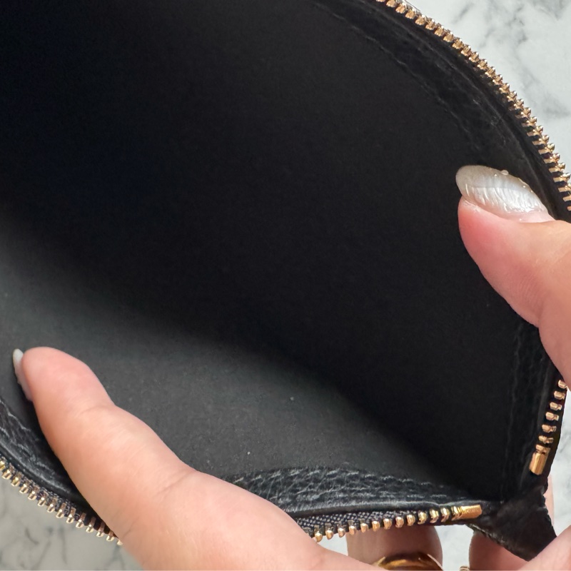 Ferragamo 黑色小金logo肩背包-33