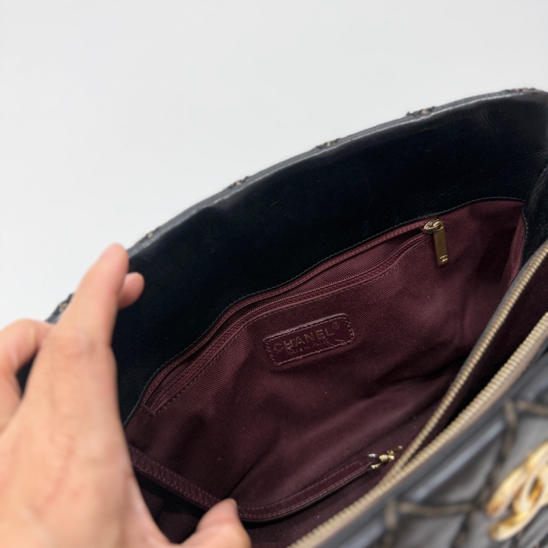 CHANEL 香奈兒 黑金 菱格 牛皮 托特包 手提包 肩背包 側背包-23