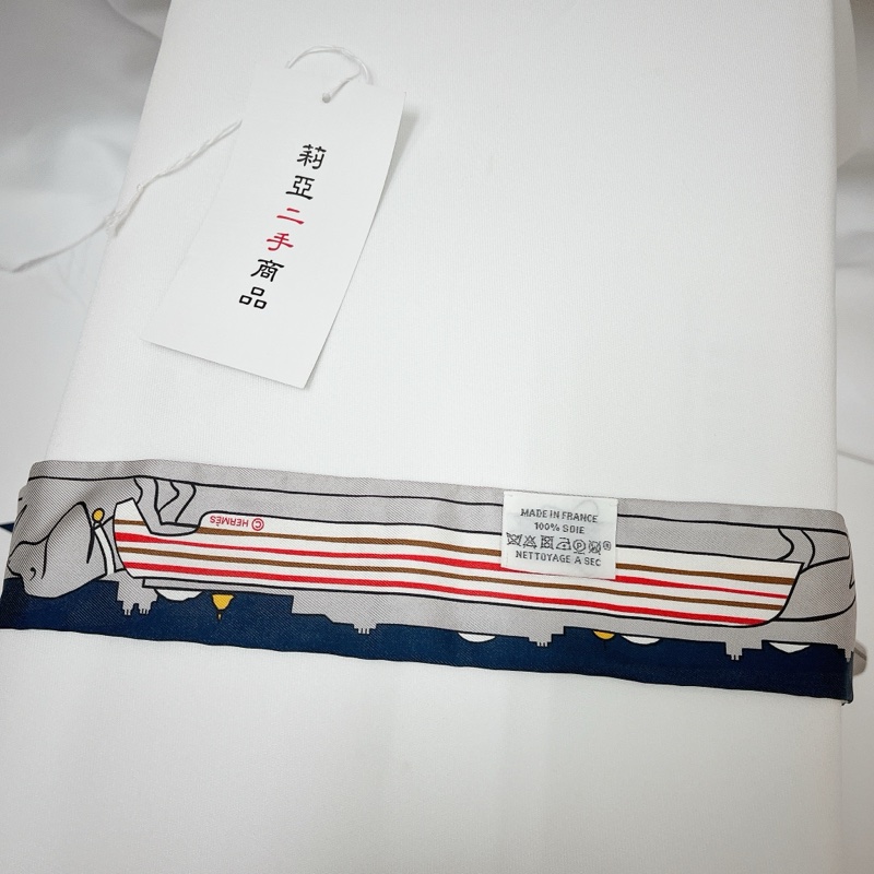 莉亞精品♡Hermes 絲巾 巴黎愛犬 二手-5