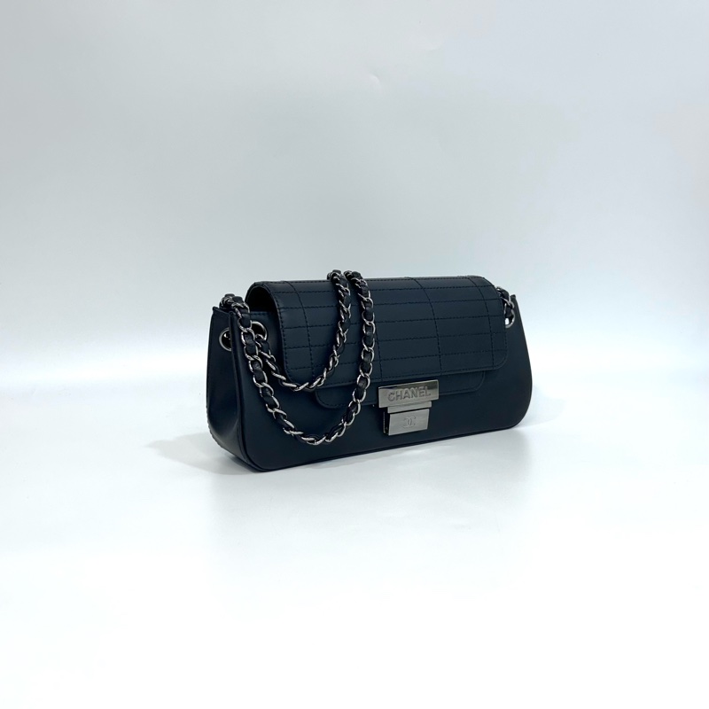 Chanel滑面牛皮雙蓋下銀釦單鏈包A29303-2