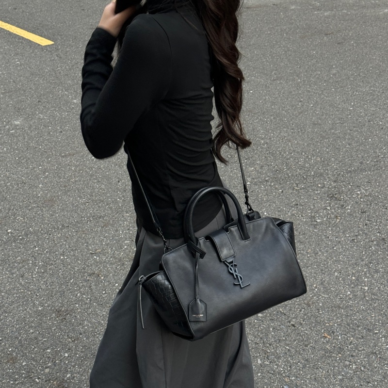 （極新🎁 超稀有） YSL “so black” 全黑鱷魚紋 斜背包 專櫃13萬！-1