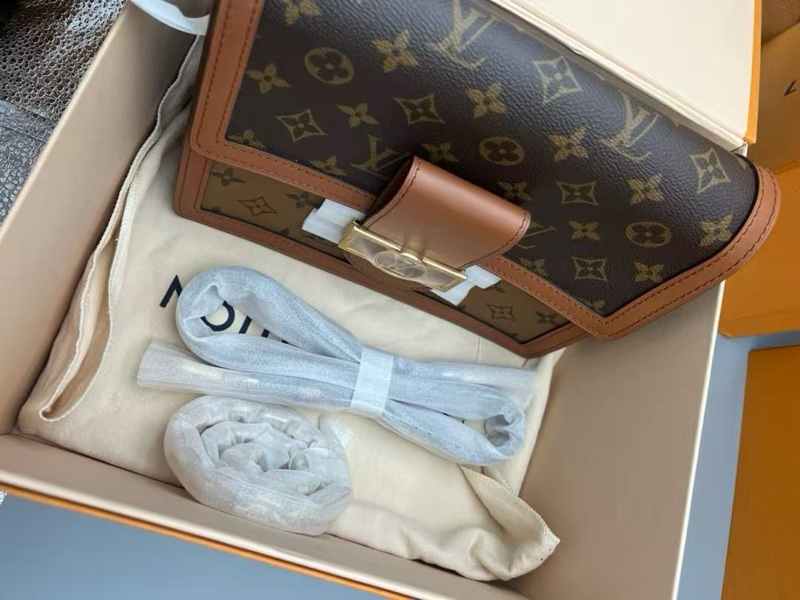 25年10月路易威登Lv達芙妮中號 五金全膜 內里乾淨-2