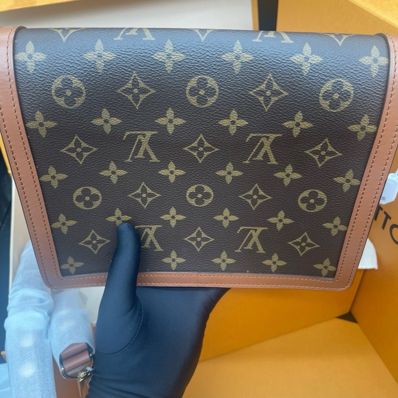 25年10月路易威登Lv達芙妮中號 五金全膜 內里乾淨-10
