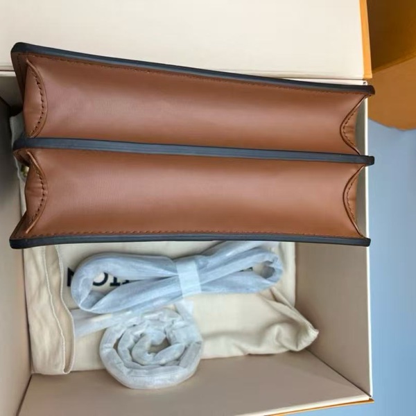 25年10月路易威登Lv達芙妮中號 五金全膜 內里乾淨-11