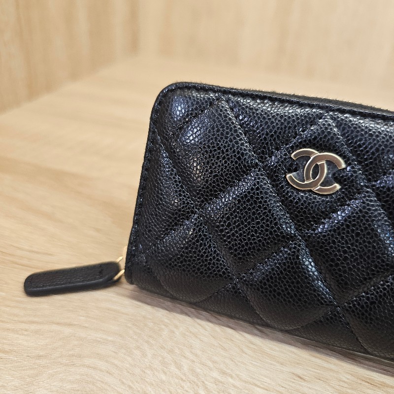 [品況新新款❣️] Chanel黑荔枝皮金釦內拉鏈零錢卡包-18