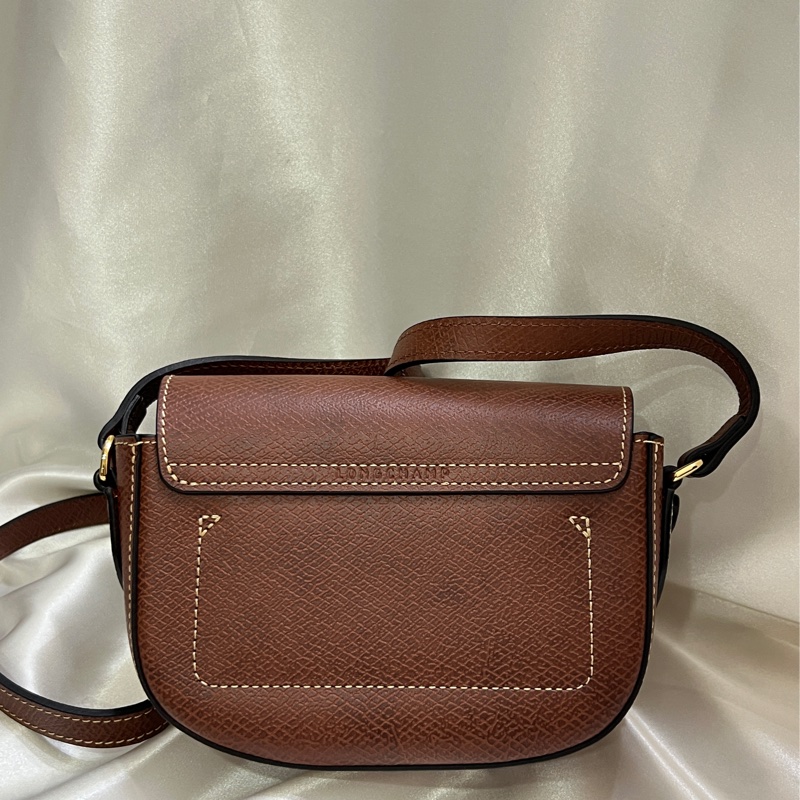 Longchamp ÉPURE 斜背袋 S 棕色-8