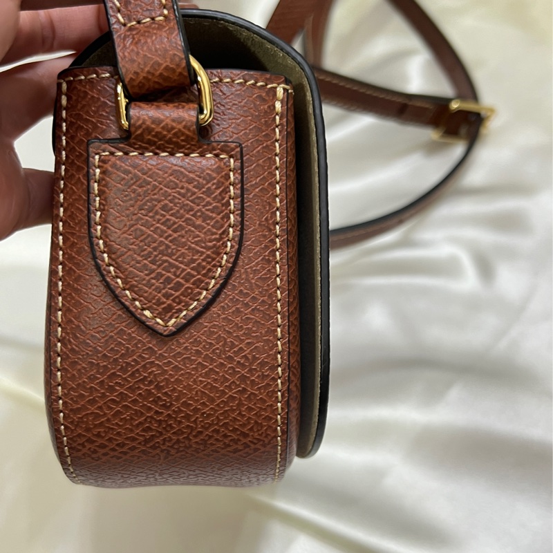 Longchamp ÉPURE 斜背袋 S 棕色-10