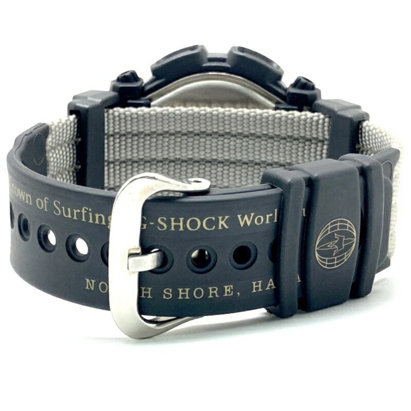 卡西歐 G-SHOCK DW-9000AS-8AT X-tream 三冠王世界盃槍灰色腕錶，1997 年 5 月發布，可在 Mikunigaoka 商店購買。 IT1VU5K2GMHV-5